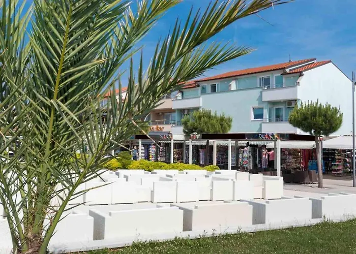 Riva Apartment *