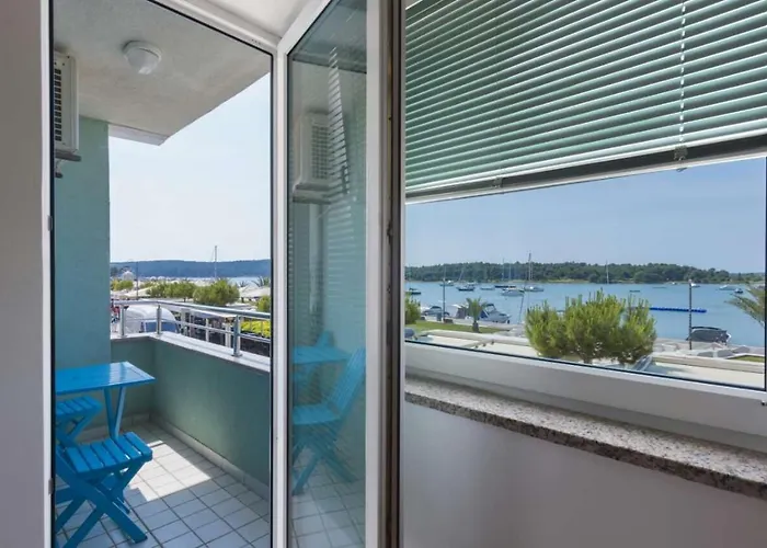 Apartment Riva *
